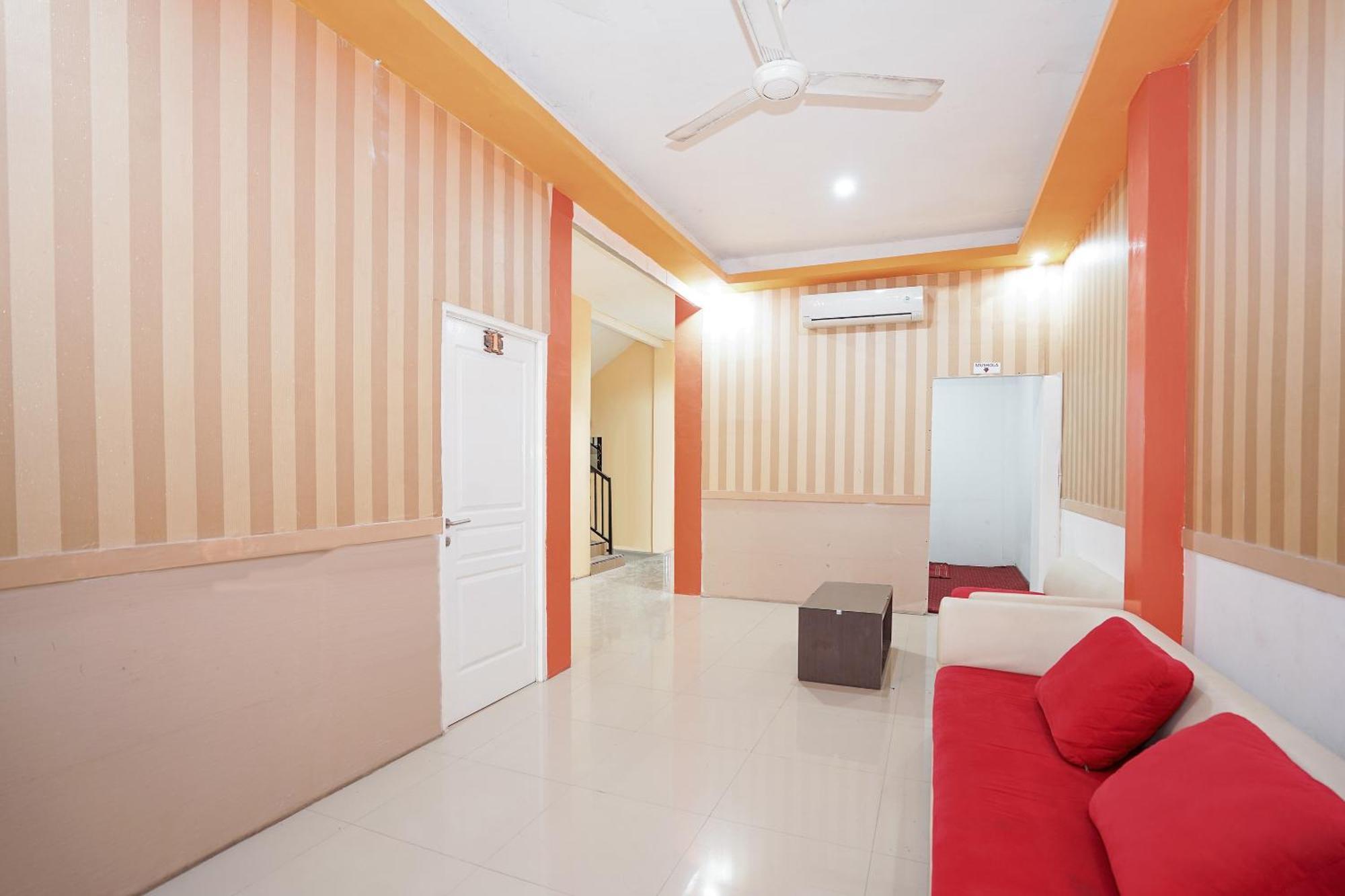 Hotel O Juanda Near Terminal International Juanda Brebek Dış mekan fotoğraf