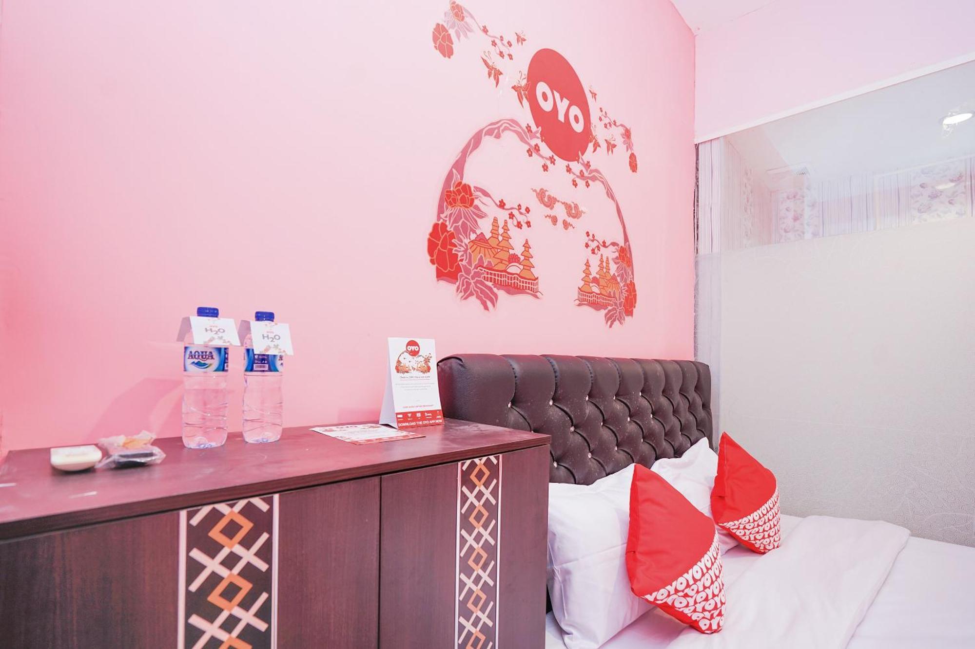 Hotel O Juanda Near Terminal International Juanda Brebek Dış mekan fotoğraf